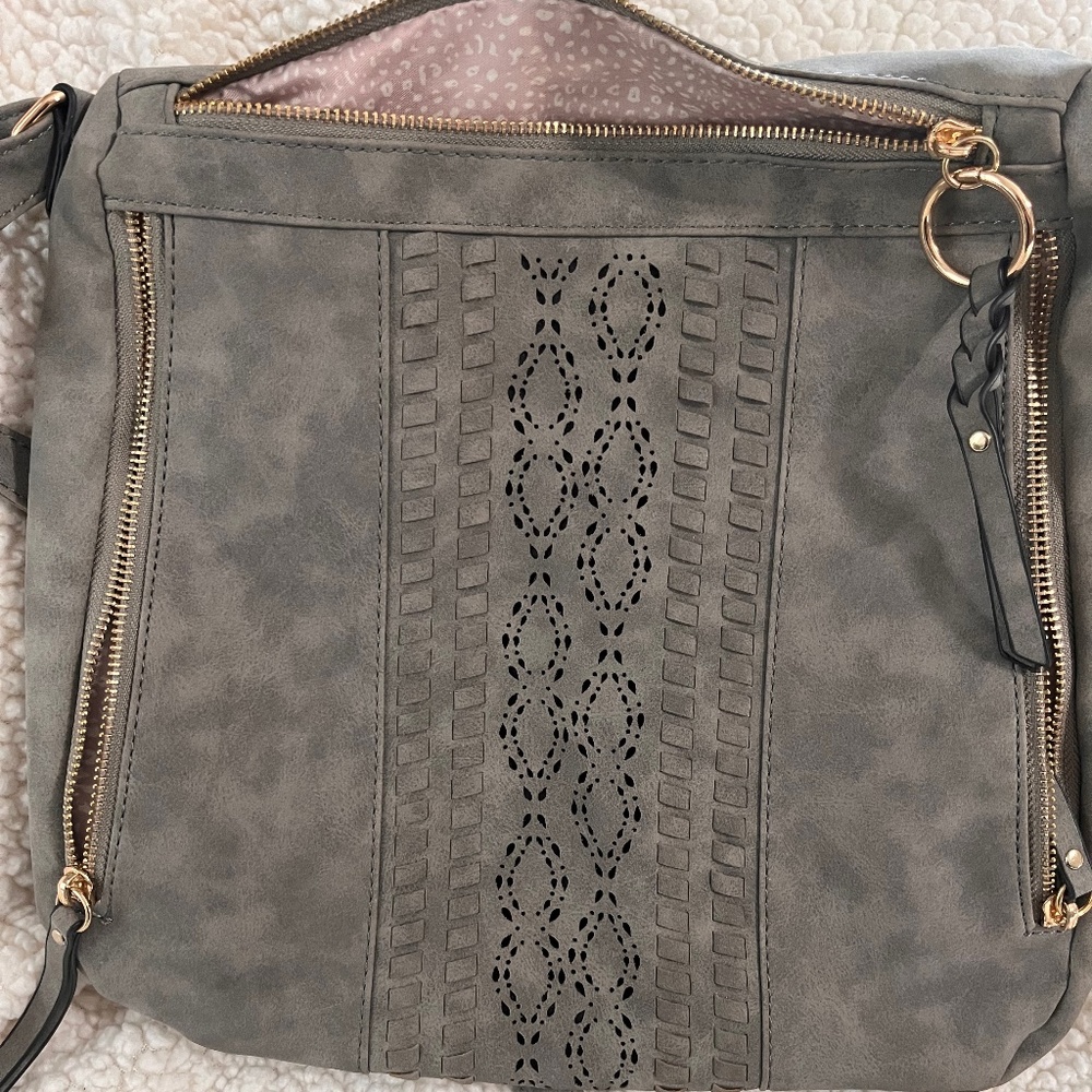 Crossbody bag in khaki green color